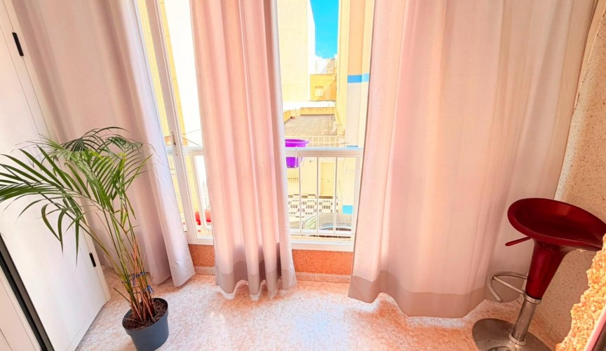Återförsäljning - Apartment -
Torrevieja - Playa del Cura