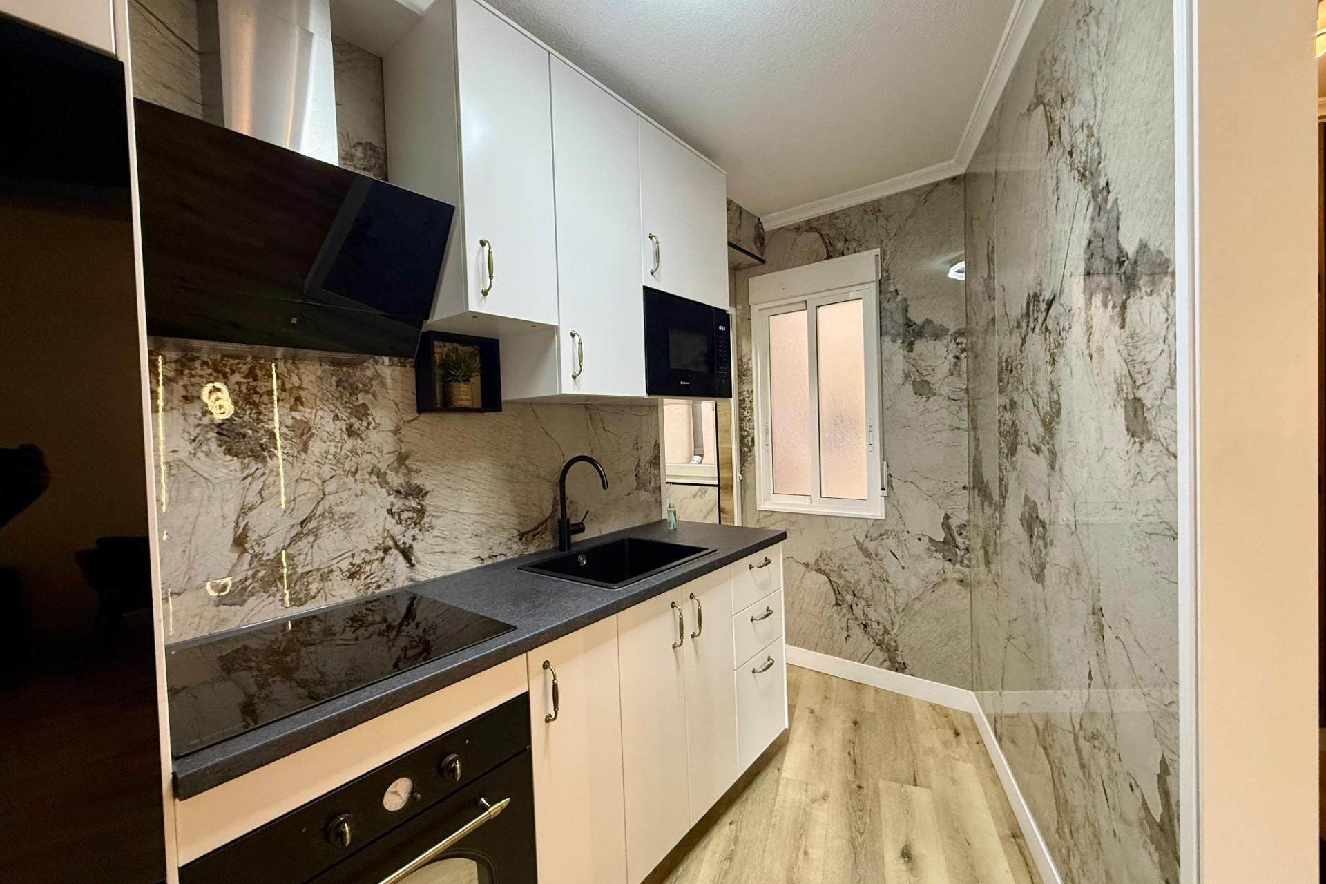 Återförsäljning - Apartment -
Torrevieja - Playa del Cura