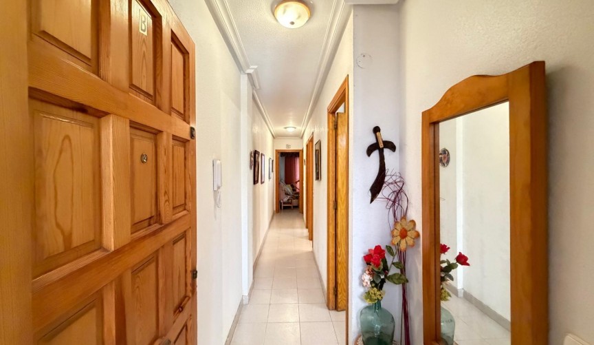 Återförsäljning - Apartment -
Torrevieja - Playa del Cura