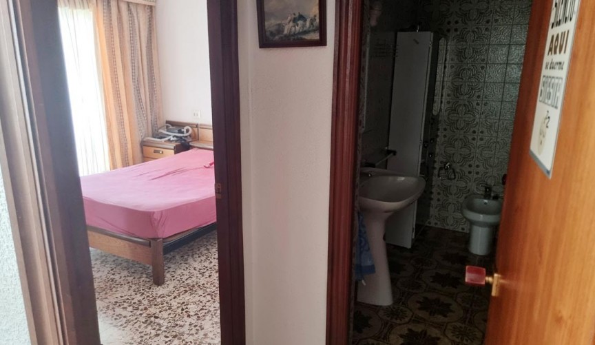 Återförsäljning - Apartment -
Torrevieja - Puerto