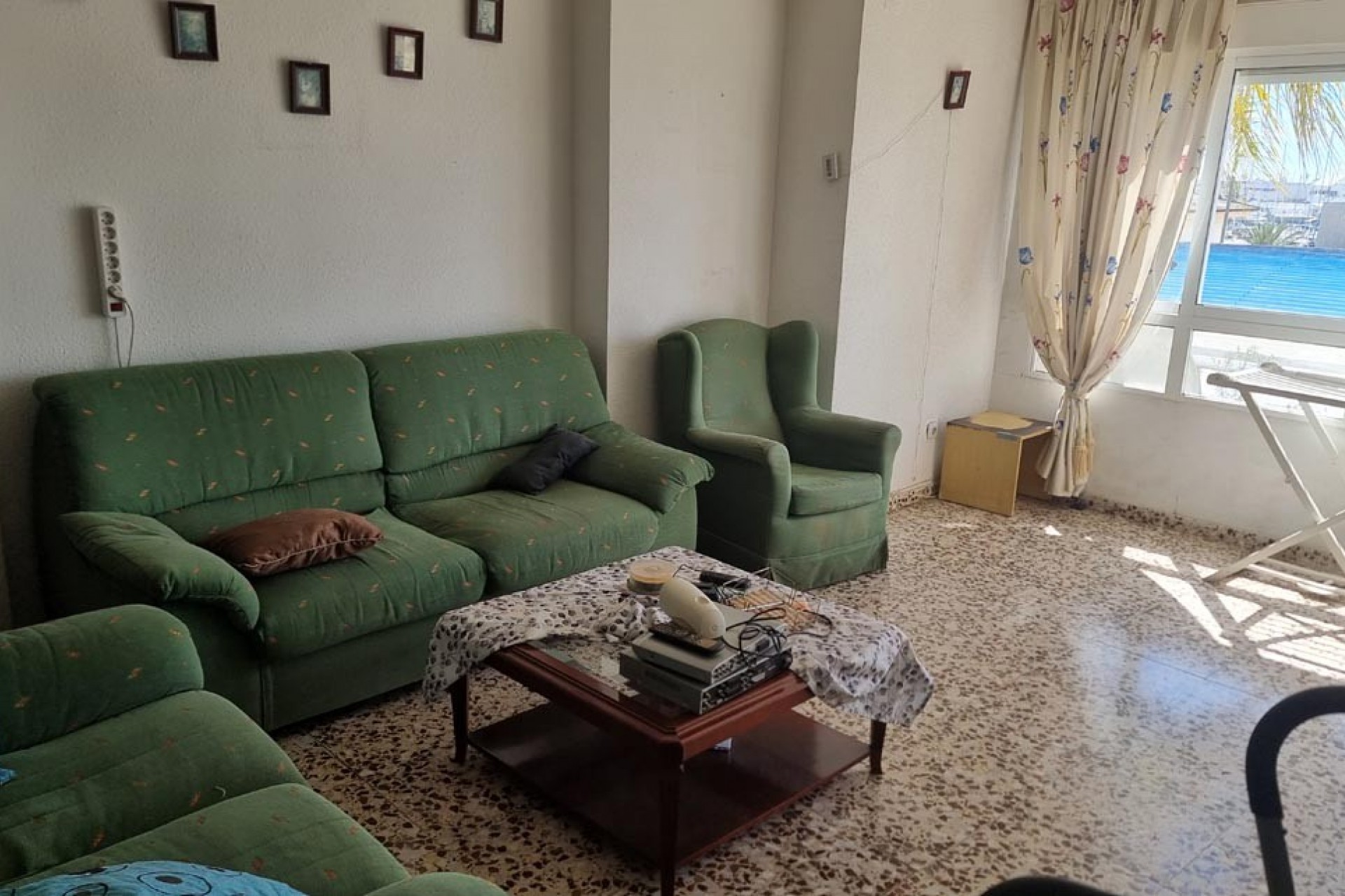 Återförsäljning - Apartment -
Torrevieja - Puerto