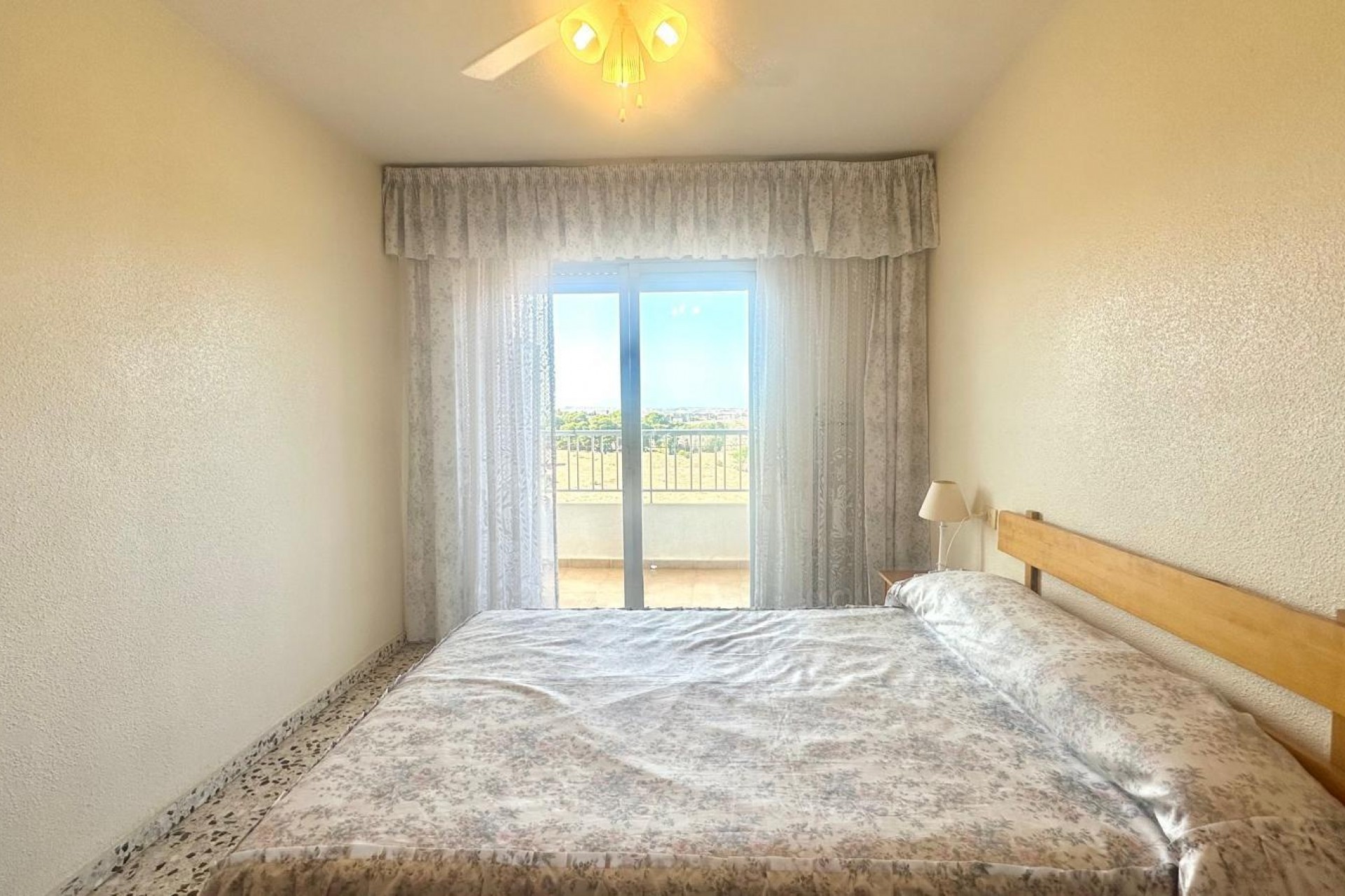 Återförsäljning - Apartment -
Torrevieja - Punta Prima