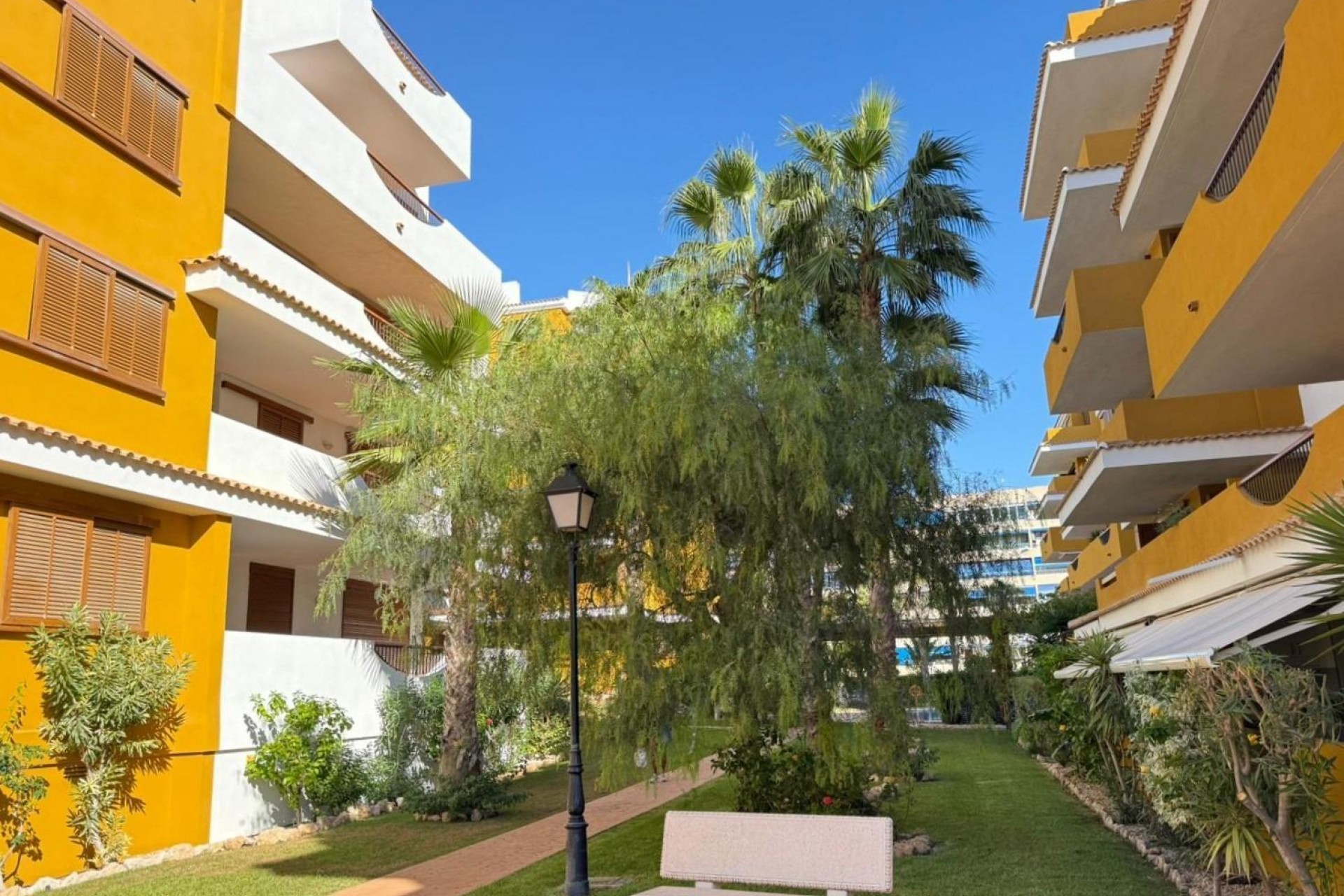 Återförsäljning - Apartment -
Torrevieja - Punta Prima