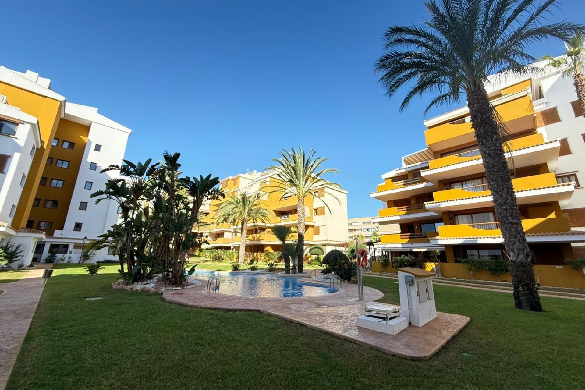 Återförsäljning - Apartment -
Torrevieja - Punta Prima