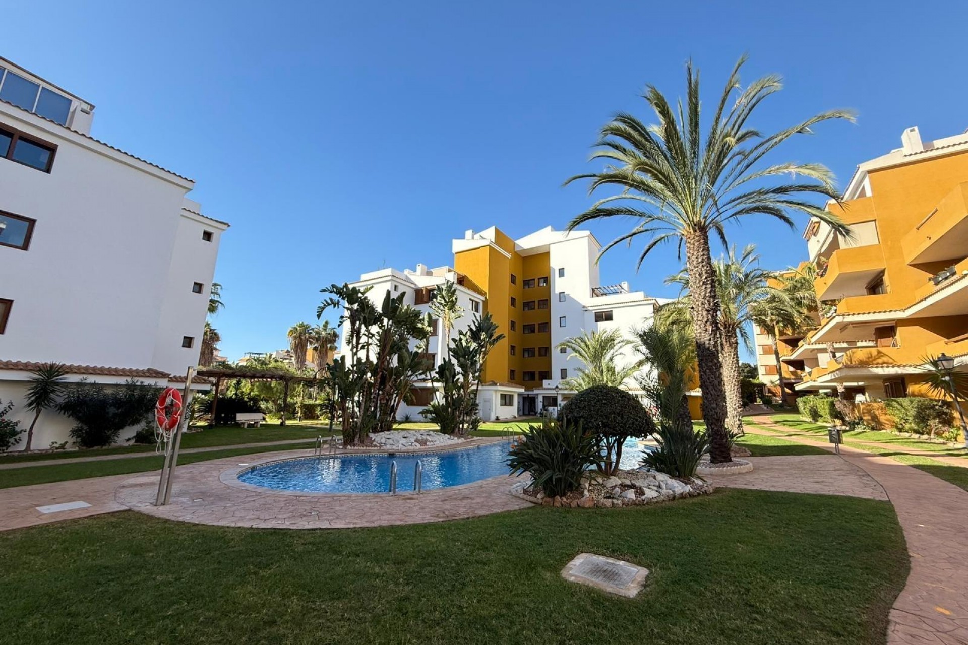 Återförsäljning - Apartment -
Torrevieja - Punta Prima
