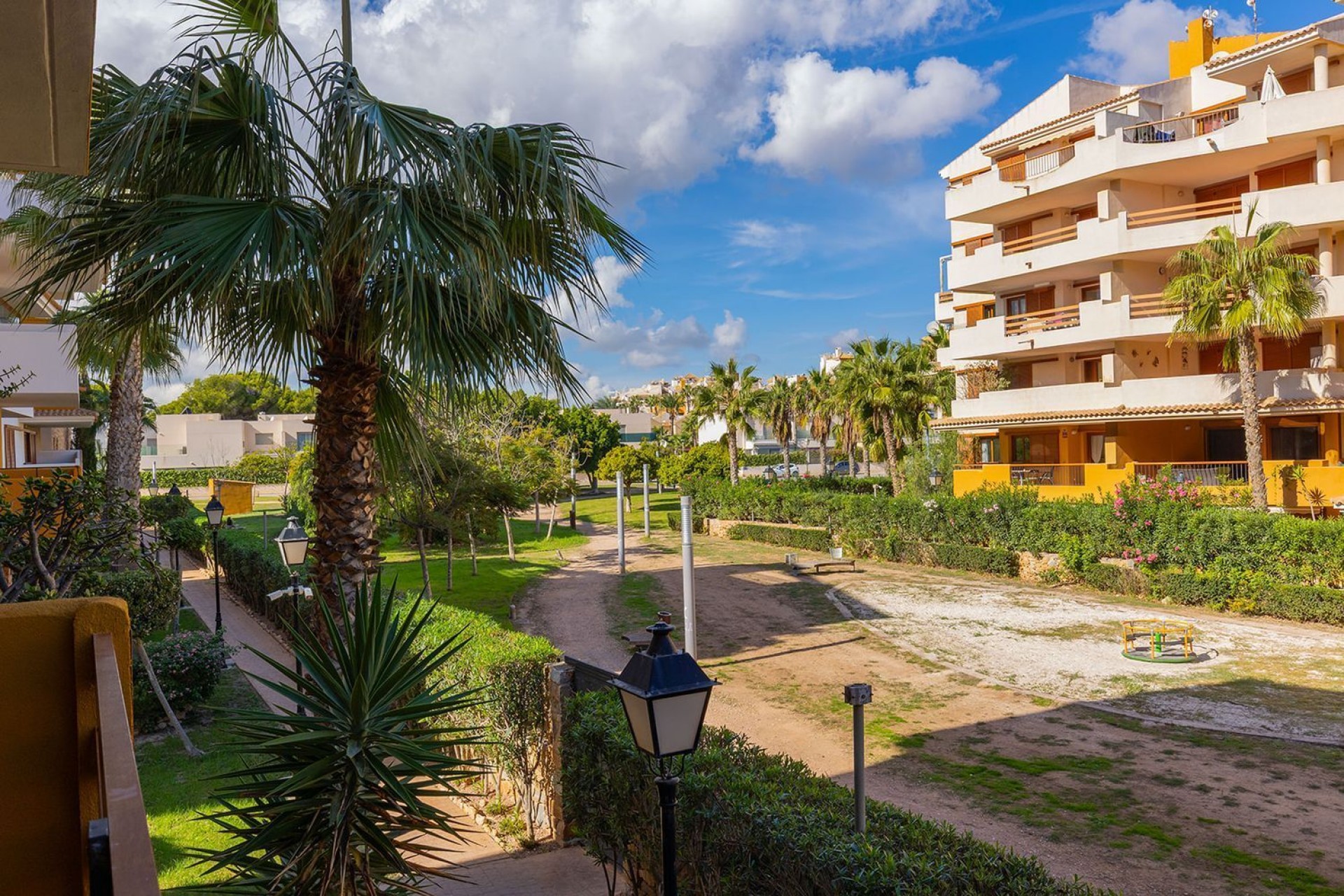 Återförsäljning - Apartment -
Torrevieja - Punta Prima