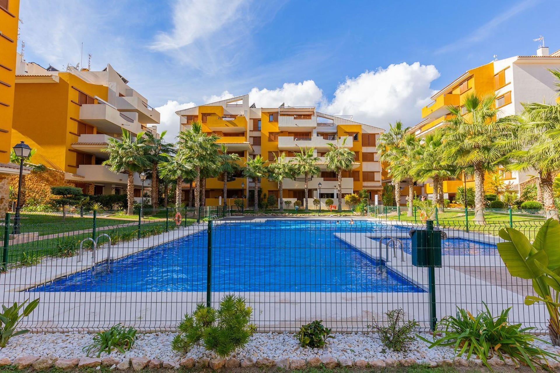 Återförsäljning - Apartment -
Torrevieja - Punta Prima