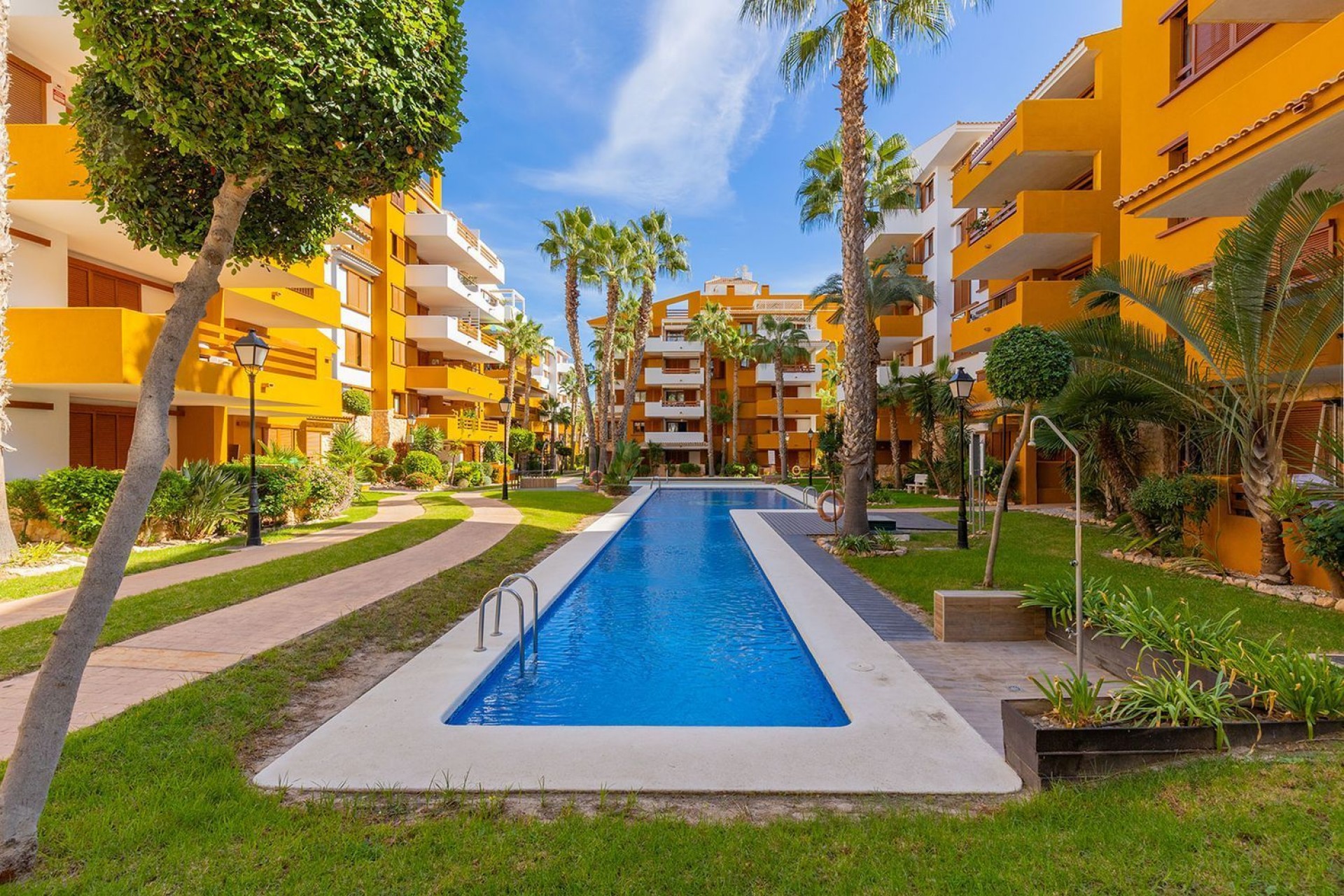 Återförsäljning - Apartment -
Torrevieja - Punta Prima