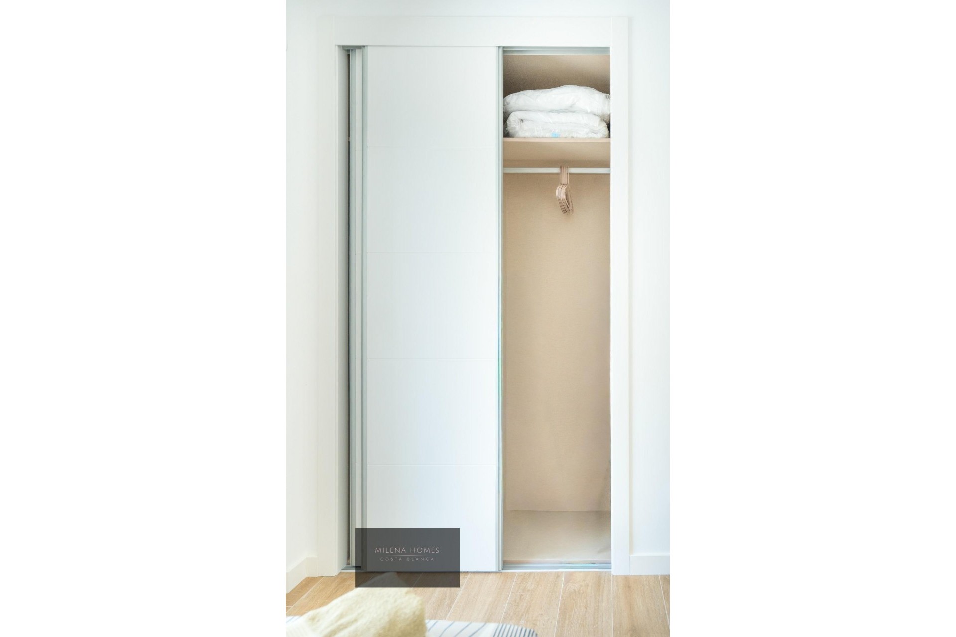 Återförsäljning - Apartment -
Torrevieja - Punta Prima