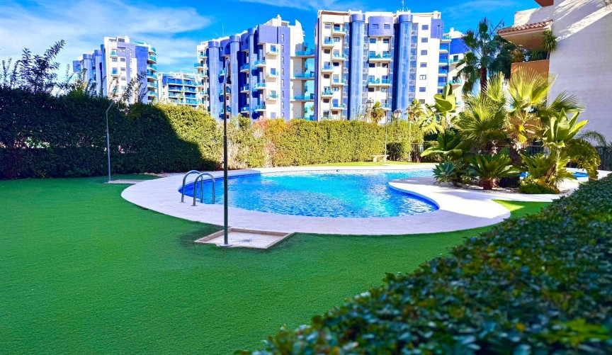 Återförsäljning - Apartment -
Torrevieja - Punta Prima