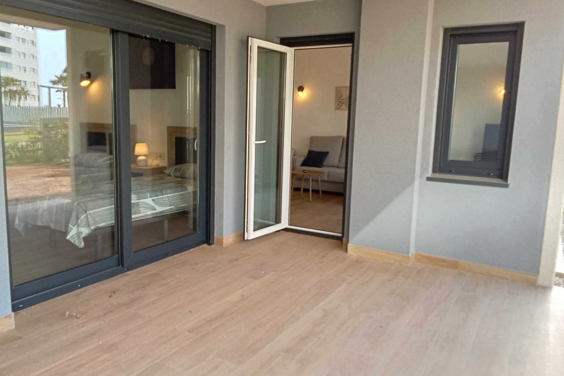 Återförsäljning - Apartment -
Torrevieja - Punta Prima