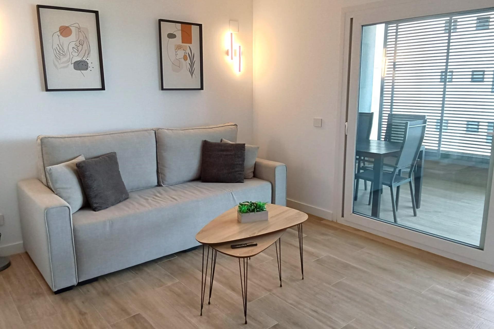 Återförsäljning - Apartment -
Torrevieja - Punta Prima