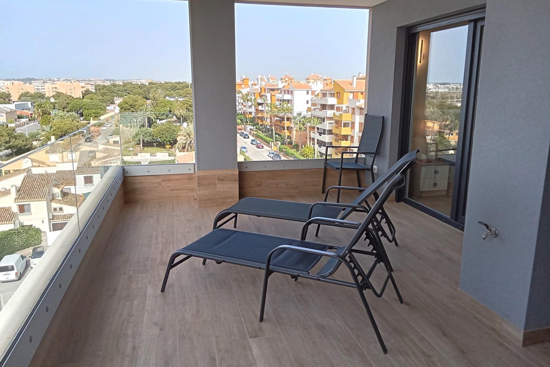Återförsäljning - Apartment -
Torrevieja - Punta Prima