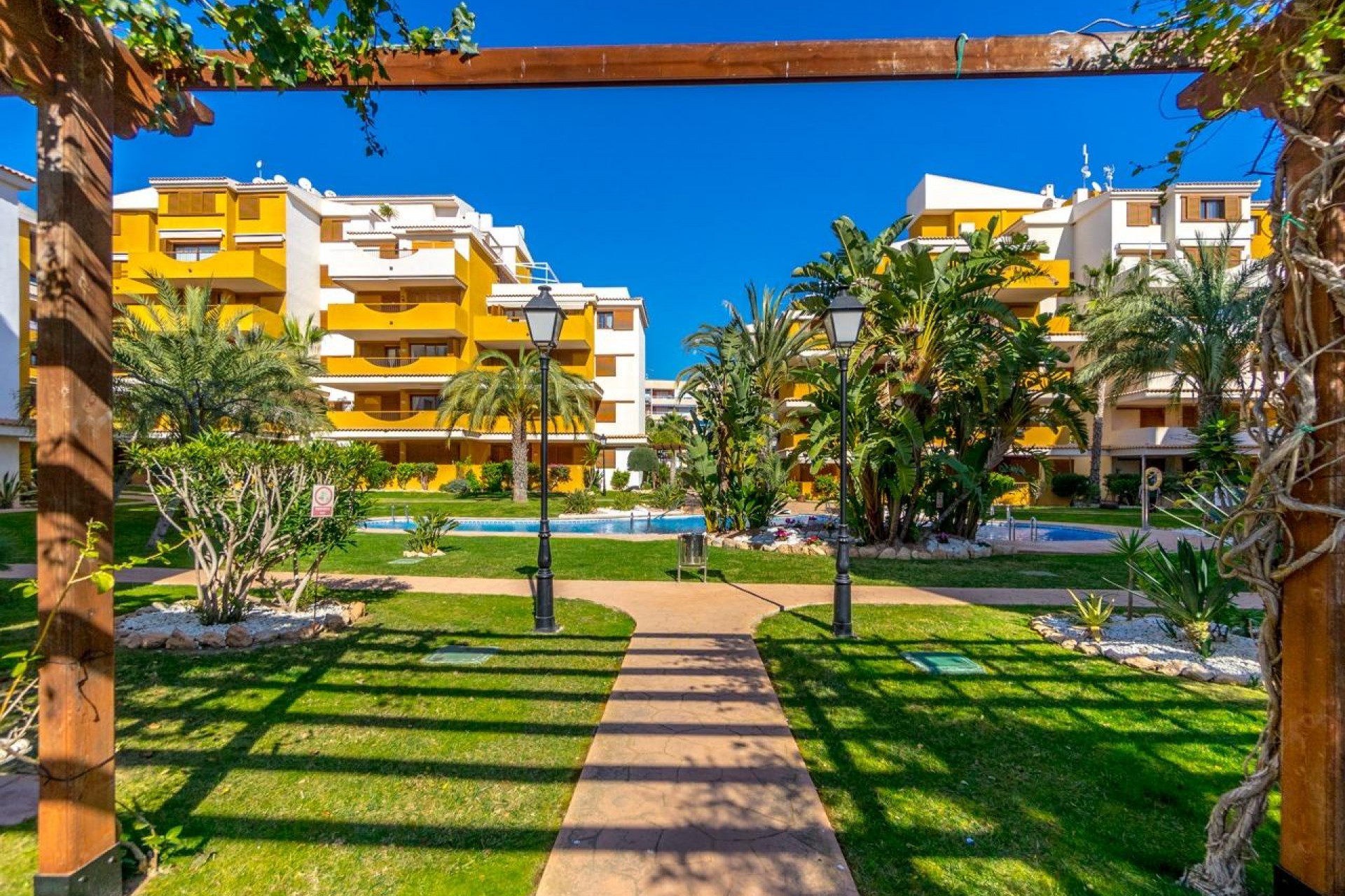 Återförsäljning - Apartment -
Torrevieja - Punta Prima