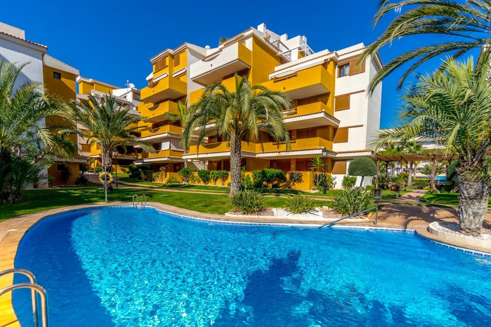 Återförsäljning - Apartment -
Torrevieja - Punta Prima