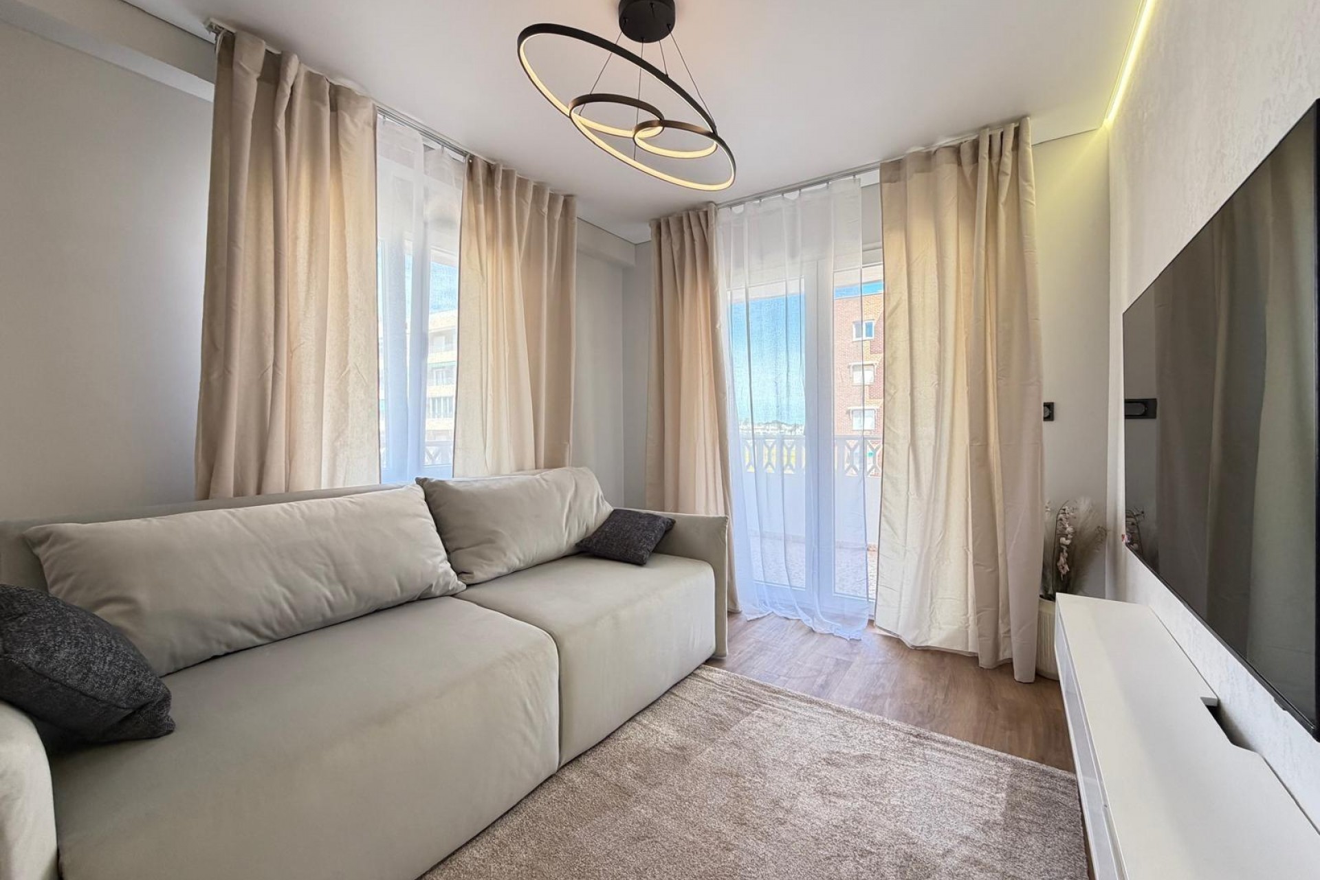 Återförsäljning - Apartment -
Torrevieja - Punta Prima