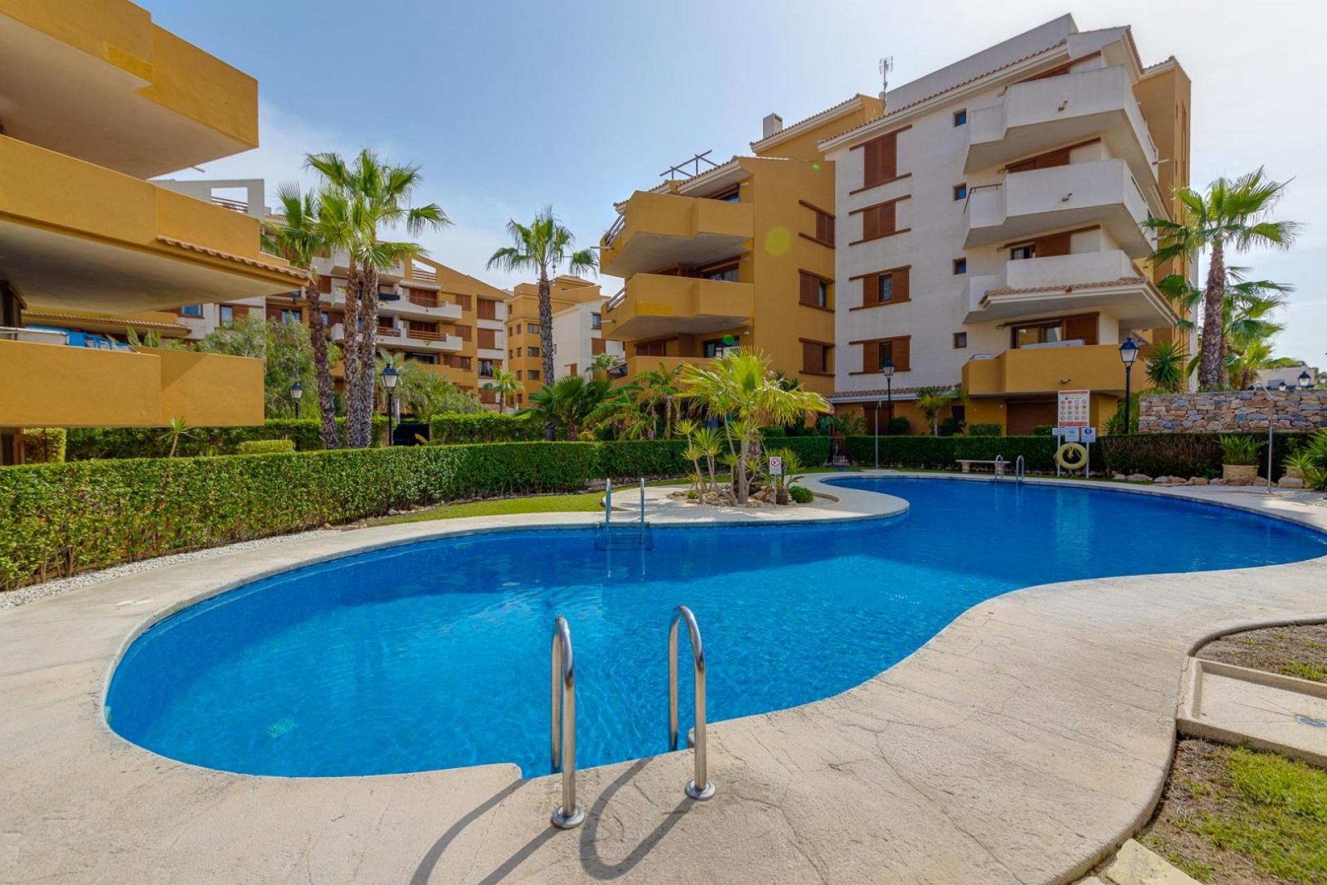 Återförsäljning - Apartment -
Torrevieja - Punta Prima