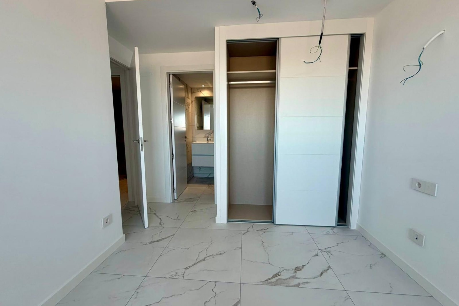 Återförsäljning - Apartment -
Torrevieja - Punta Prima