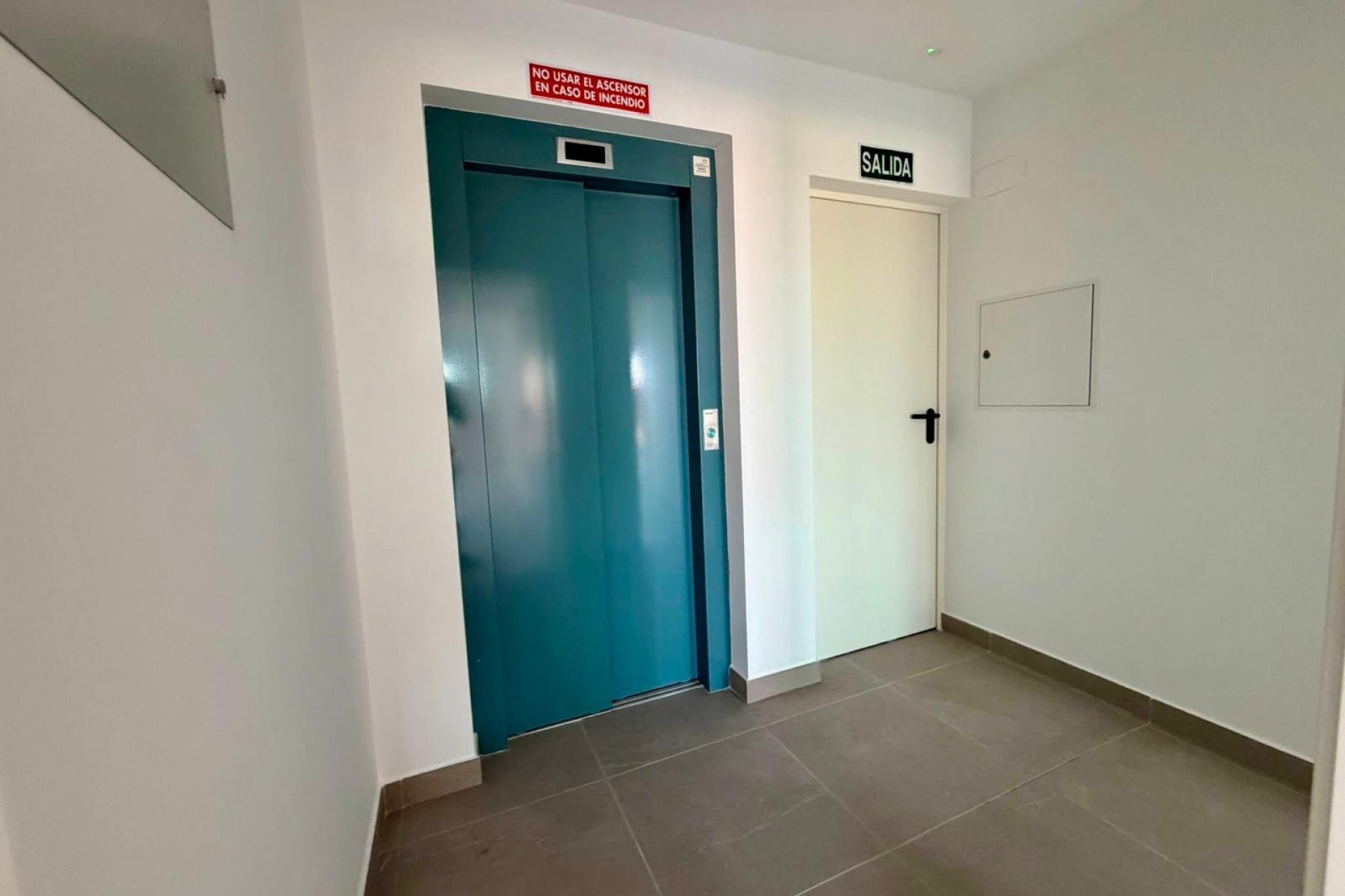 Återförsäljning - Apartment -
Torrevieja - Punta Prima