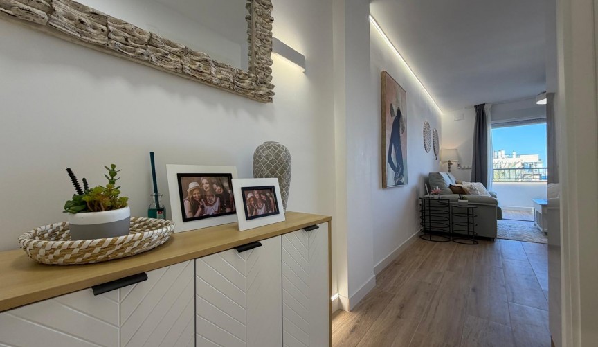 Återförsäljning - Apartment -
Torrevieja - Punta Prima