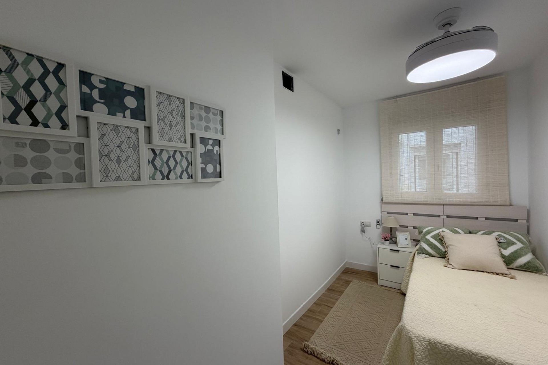 Återförsäljning - Apartment -
Torrevieja - Punta Prima