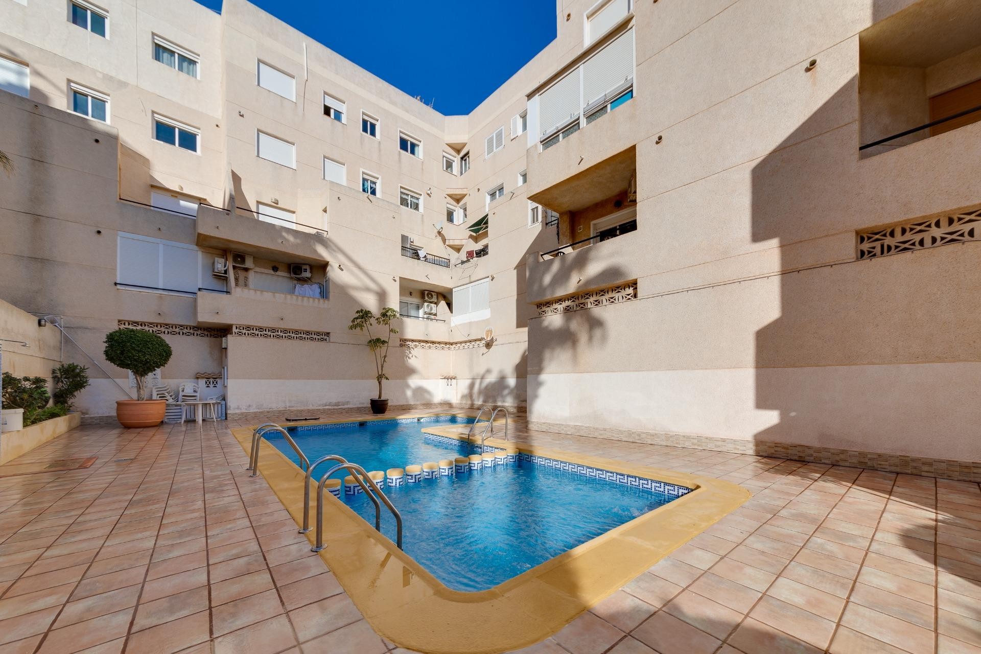 Återförsäljning - Apartment -
Torrevieja - Torre La Mata