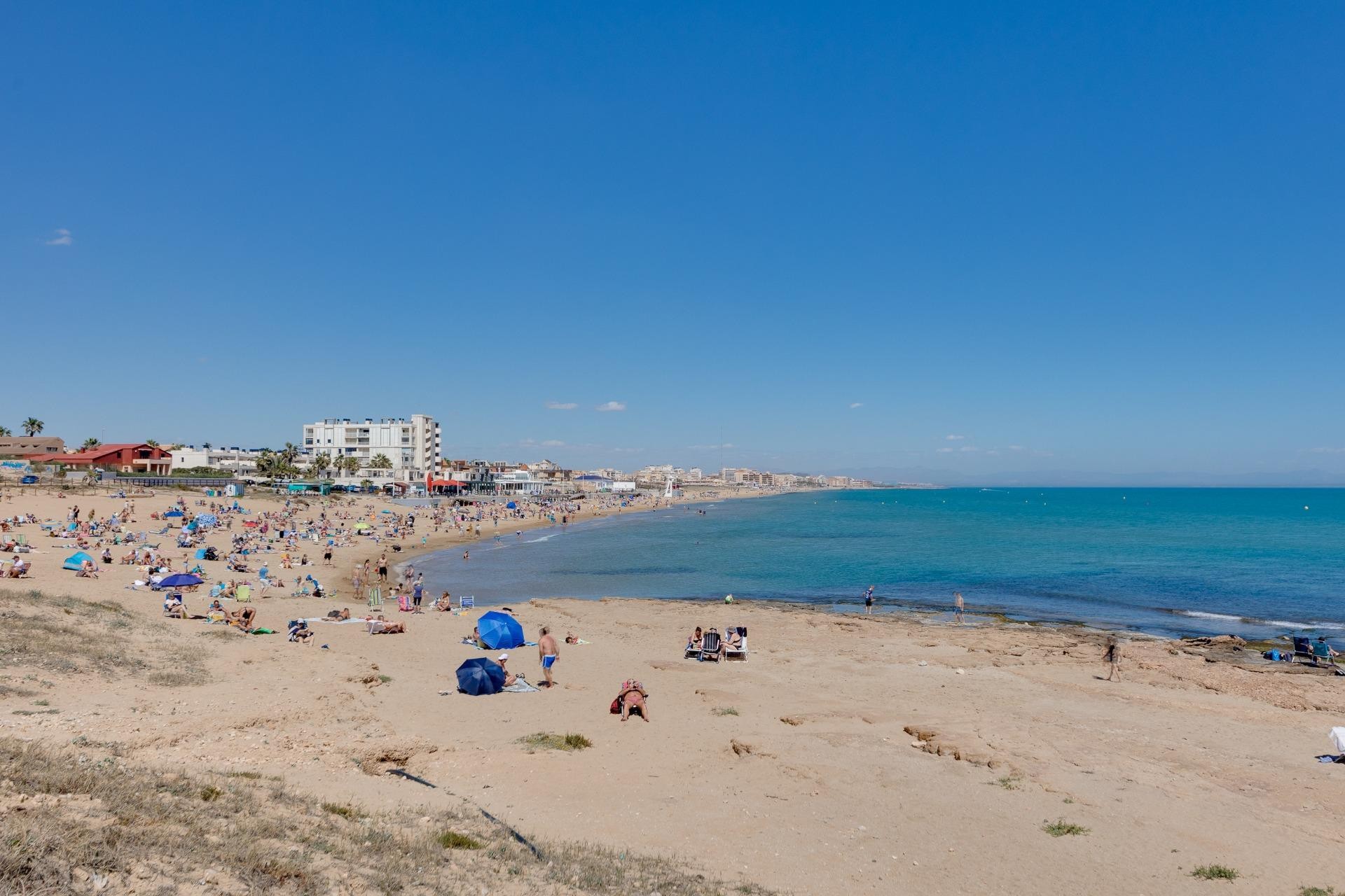 Återförsäljning - Apartment -
Torrevieja - Torre La Mata