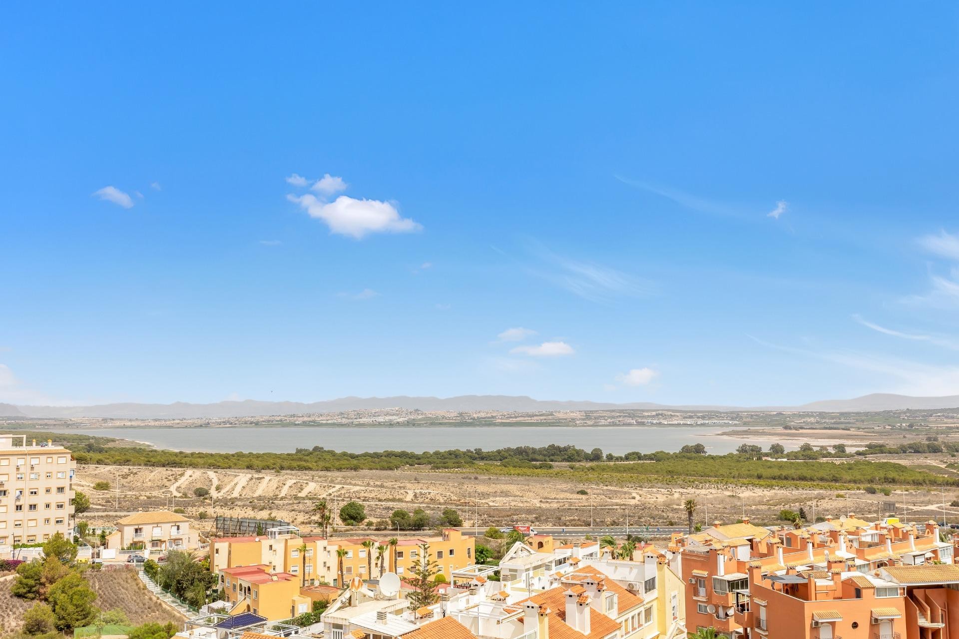 Återförsäljning - Apartment -
Torrevieja - Torre La Mata