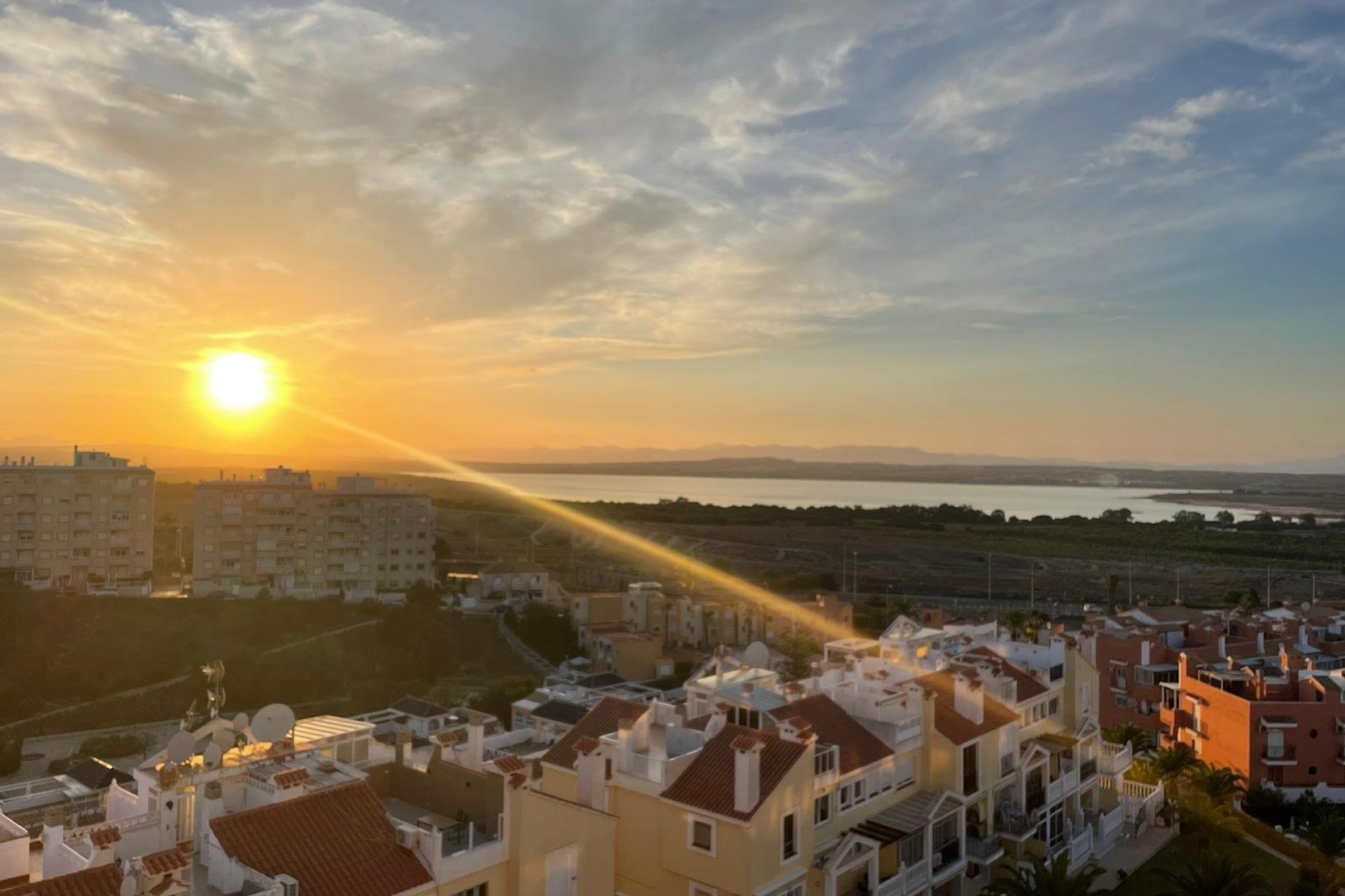 Återförsäljning - Apartment -
Torrevieja - Torre La Mata