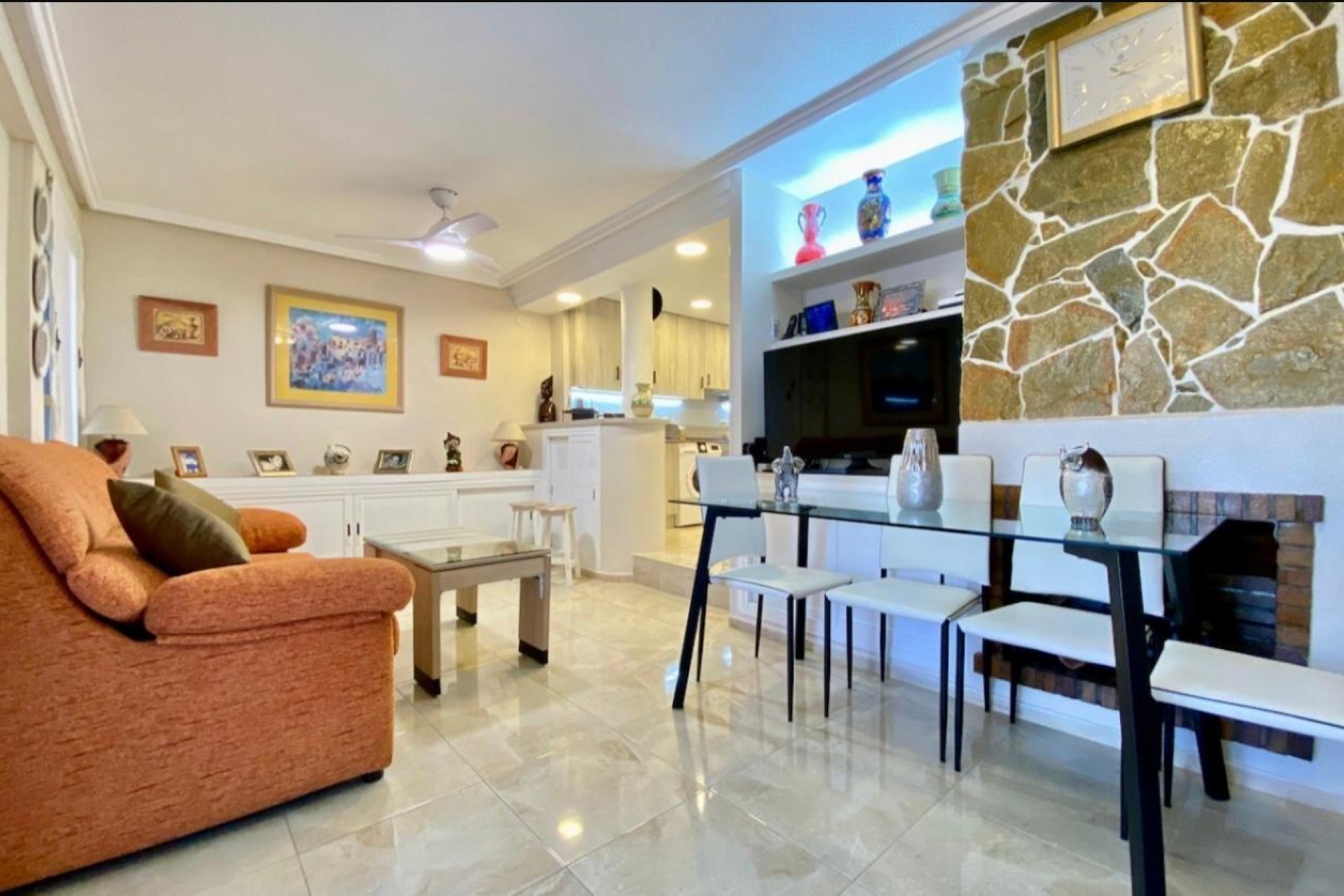 Återförsäljning - Apartment -
Torrevieja - Torre La Mata