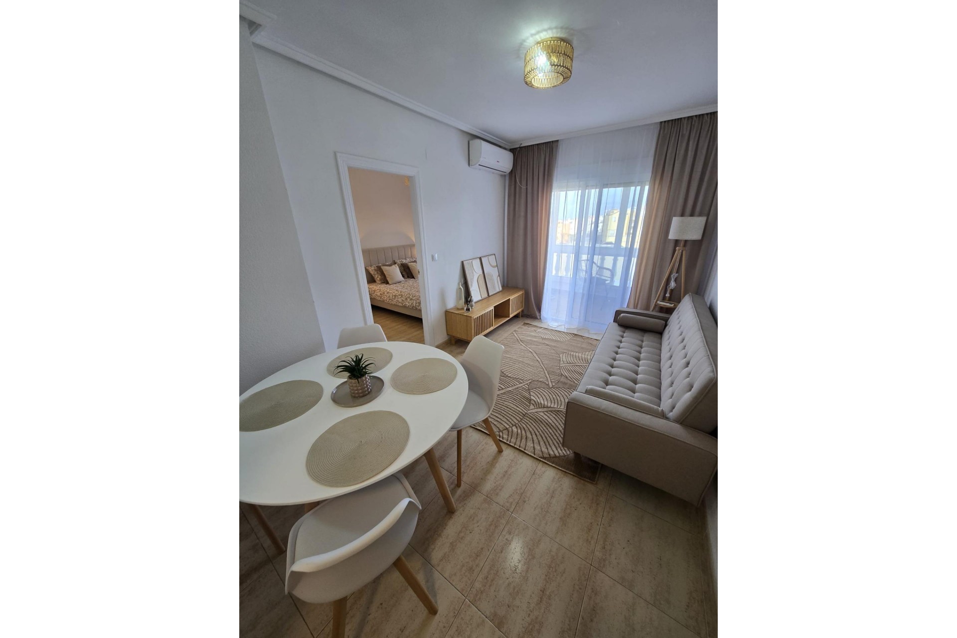 Återförsäljning - Apartment -
Torrevieja - Torreblanca