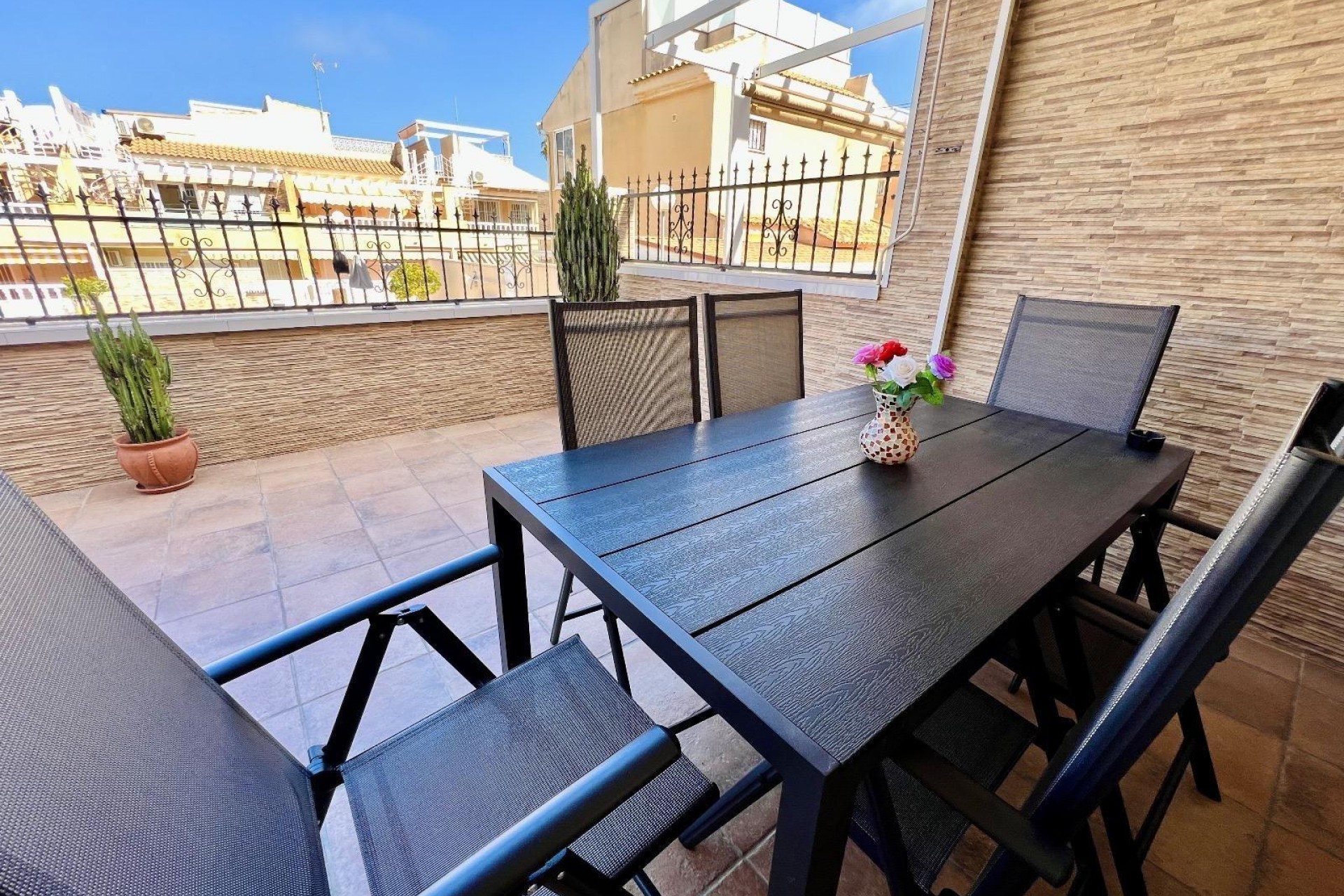 Återförsäljning - Apartment -
Torrevieja - Torrejón