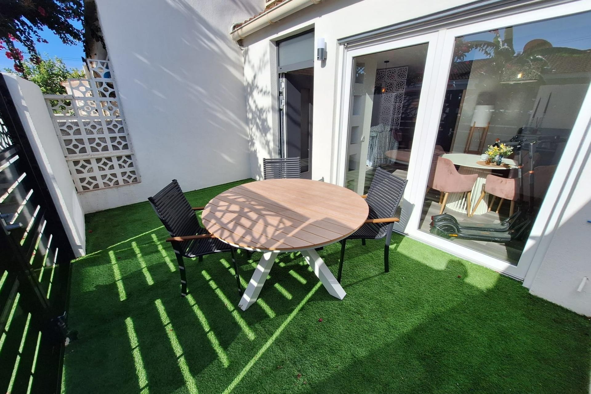 Återförsäljning - Apartment -
Torrevieja - Torretas