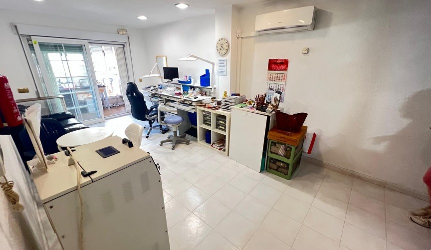 Återförsäljning - Apartment -
Torrevieja