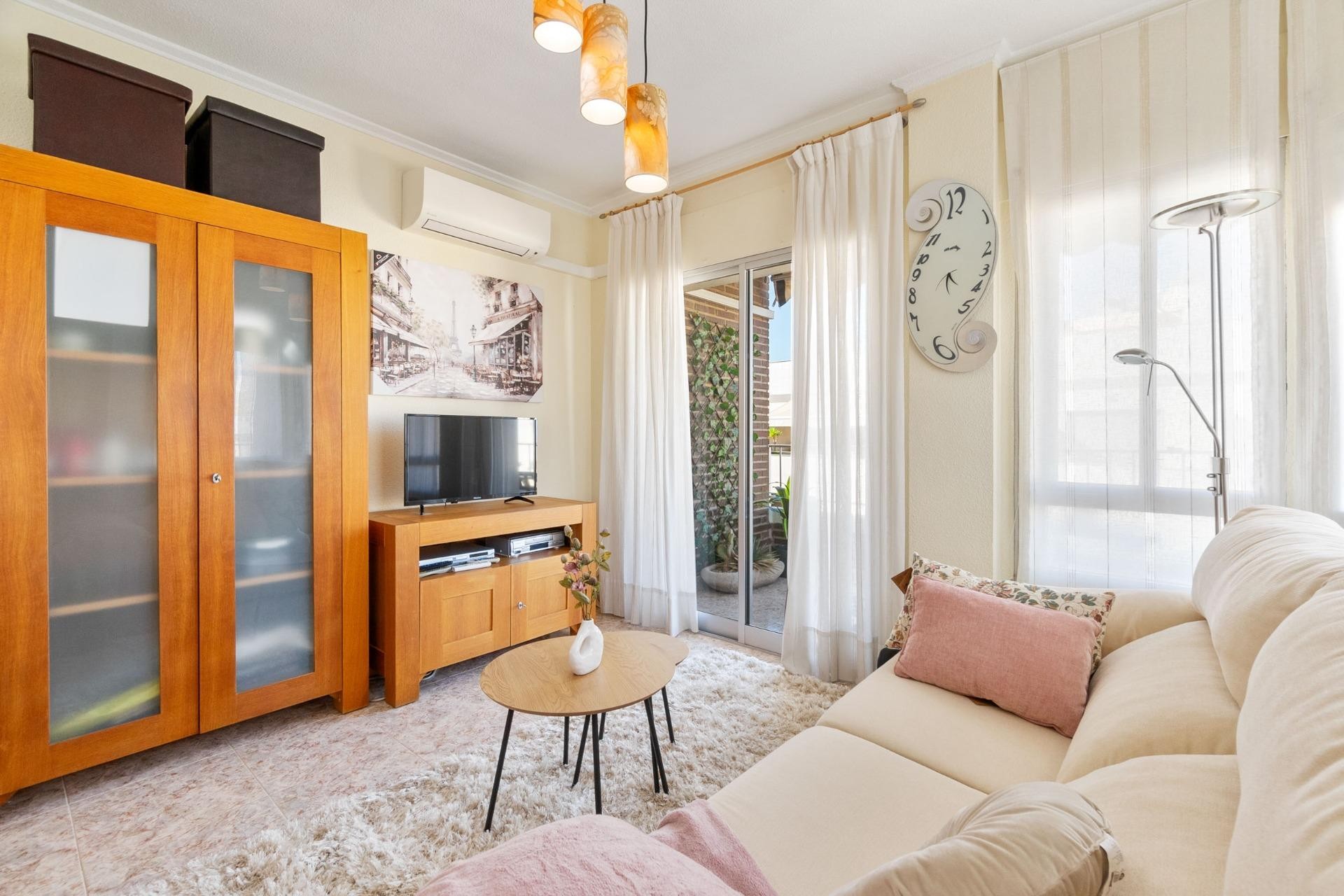 Återförsäljning - Apartment -
Torrevieja