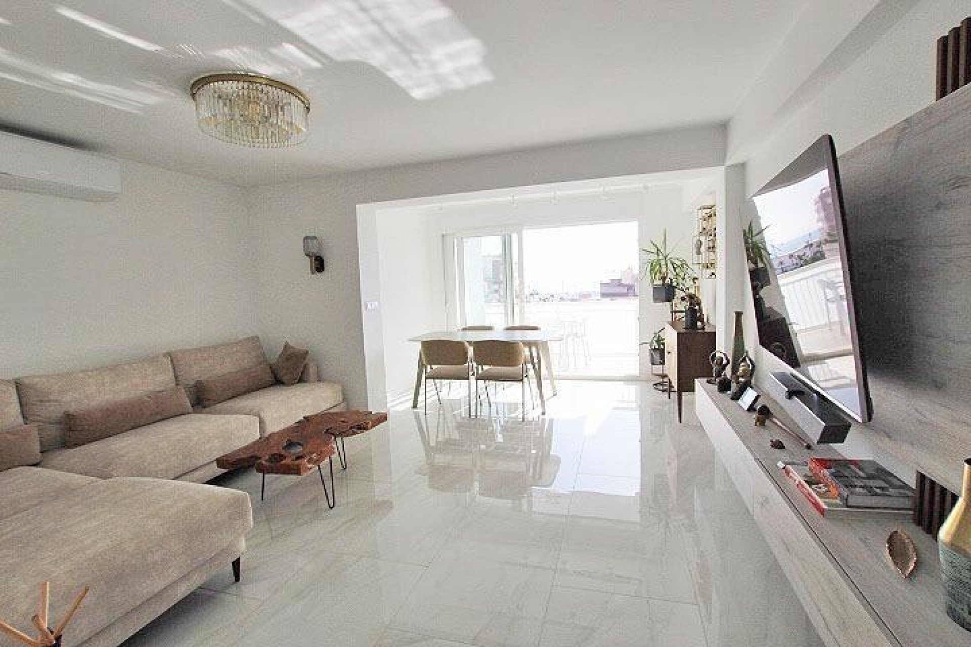 Återförsäljning - Apartment -
Torrevieja