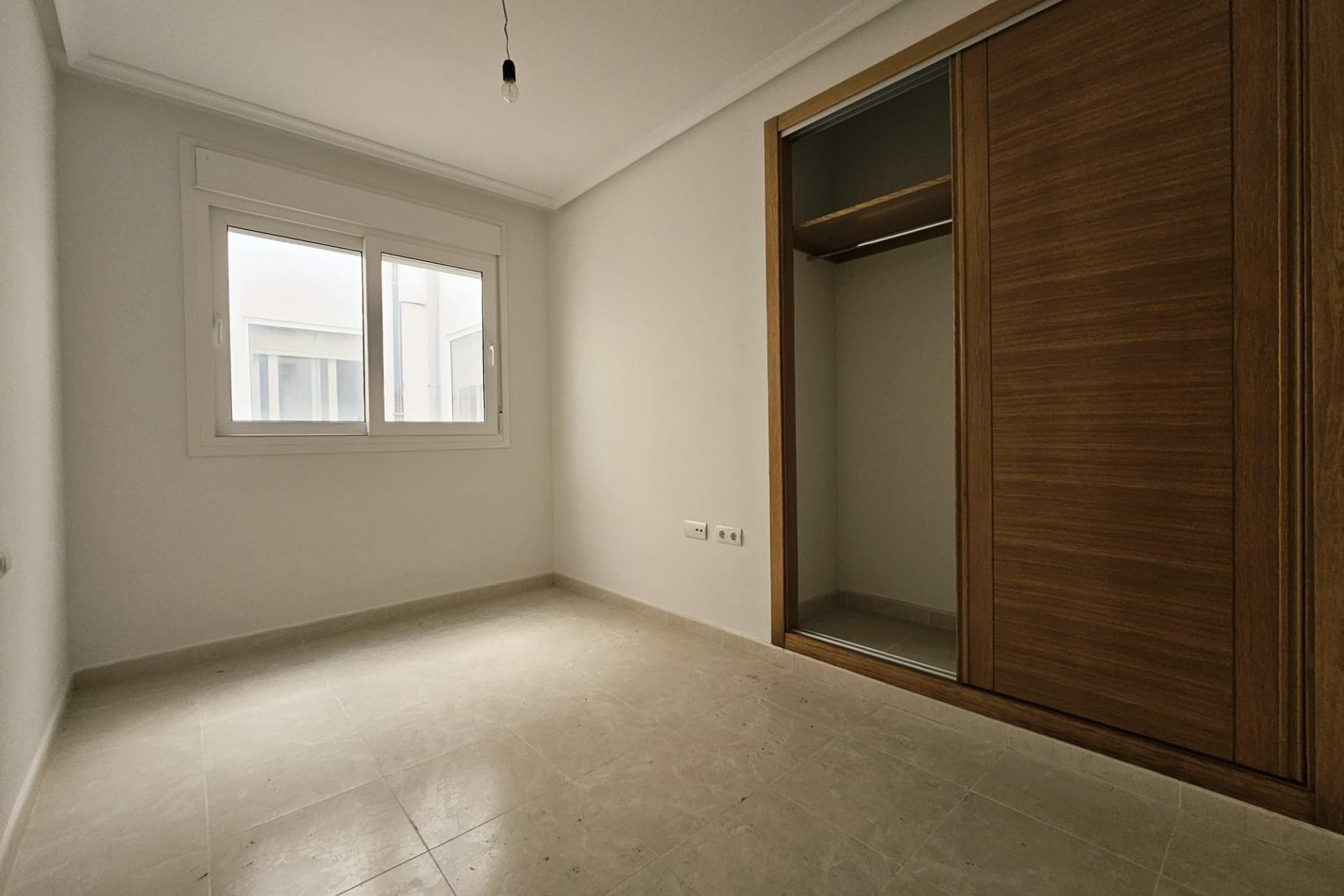 Återförsäljning - Apartment -
Torrevieja