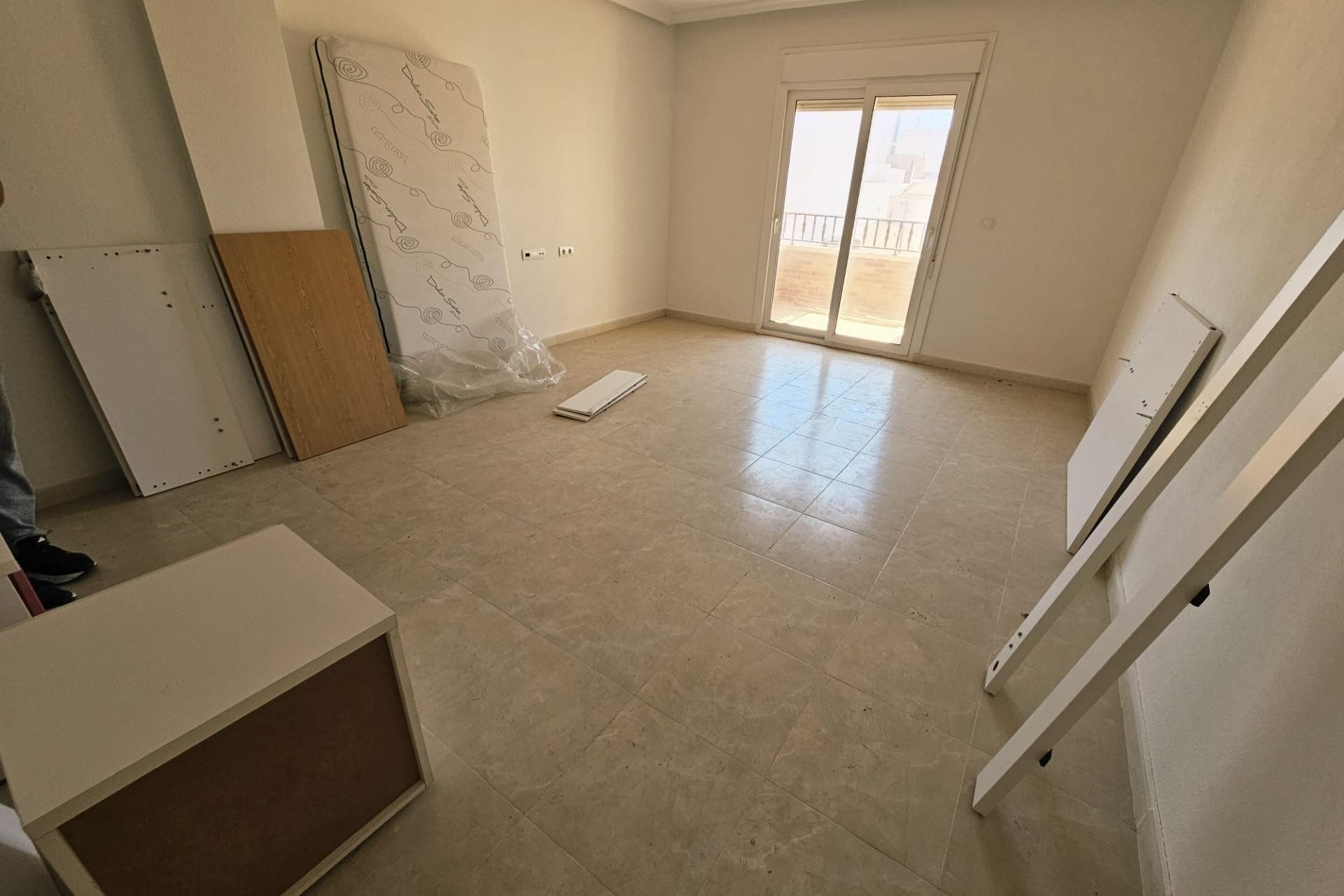 Återförsäljning - Apartment -
Torrevieja