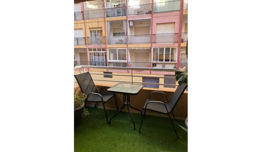 Återförsäljning - Apartment -
Torrevieja