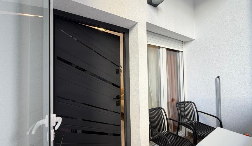 Återförsäljning - Apartment -
Torrevieja