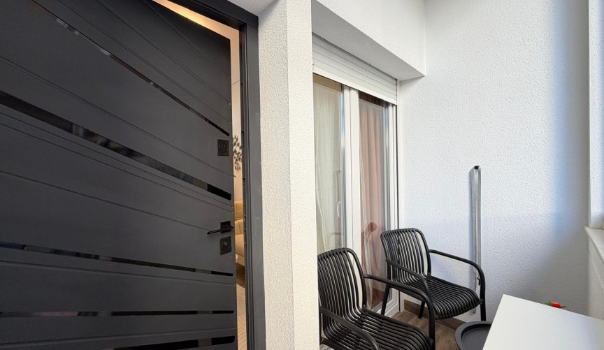 Återförsäljning - Apartment -
Torrevieja