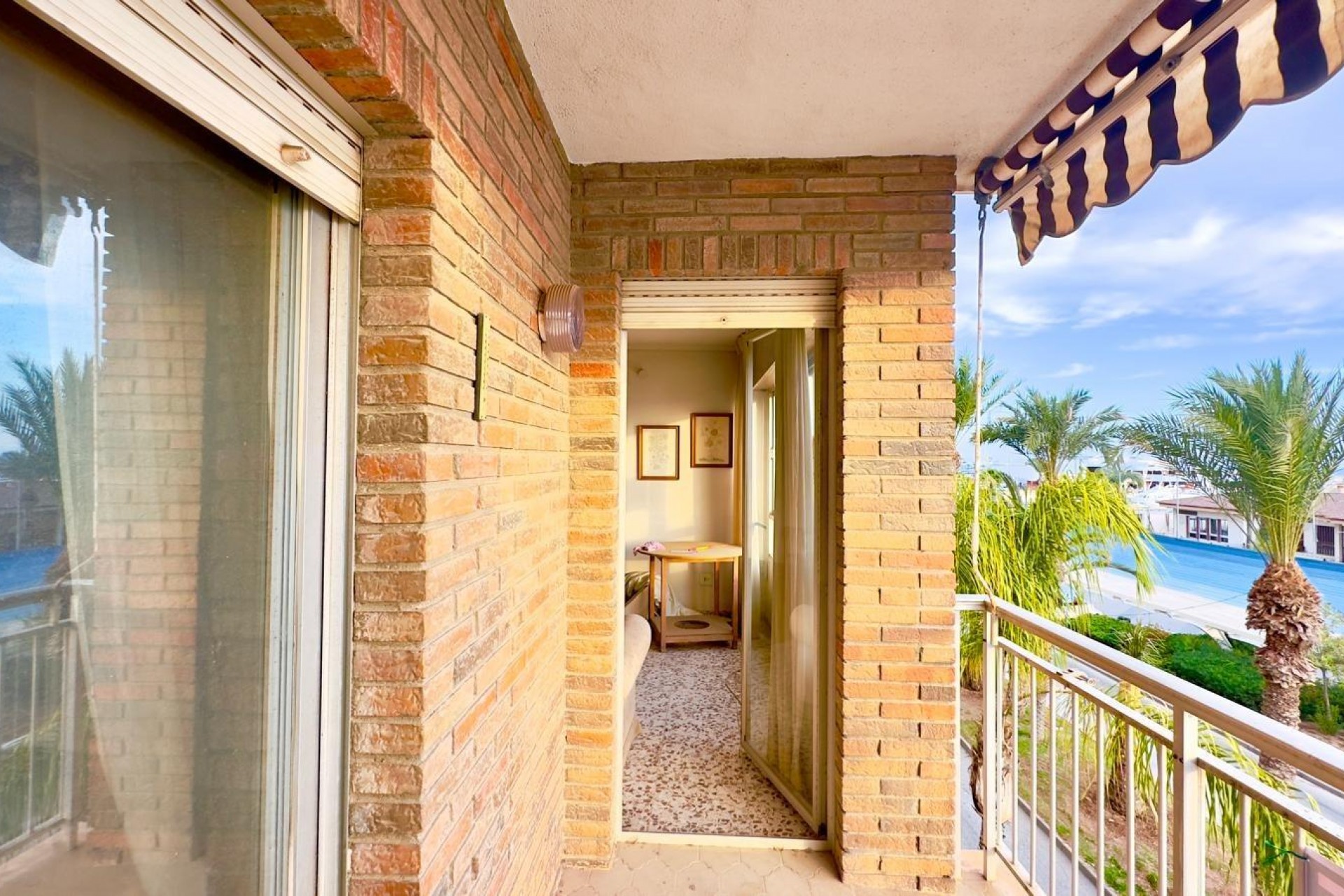 Återförsäljning - Apartment -
Torrevieja