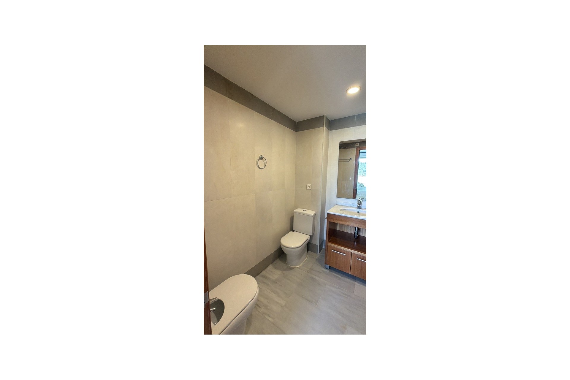 Återförsäljning - Apartment -
Villajoyosa - Finestrat