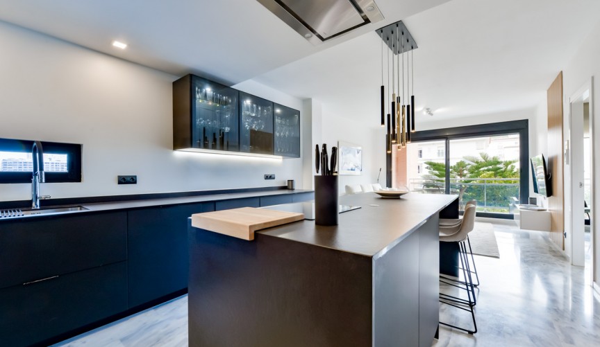 Återförsäljning - Apartment -
Villajoyosa - La Cala