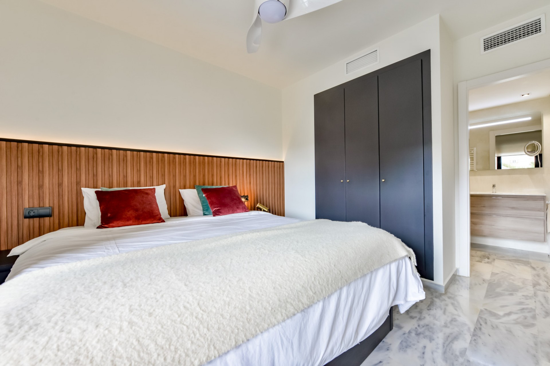 Återförsäljning - Apartment -
Villajoyosa - La Cala