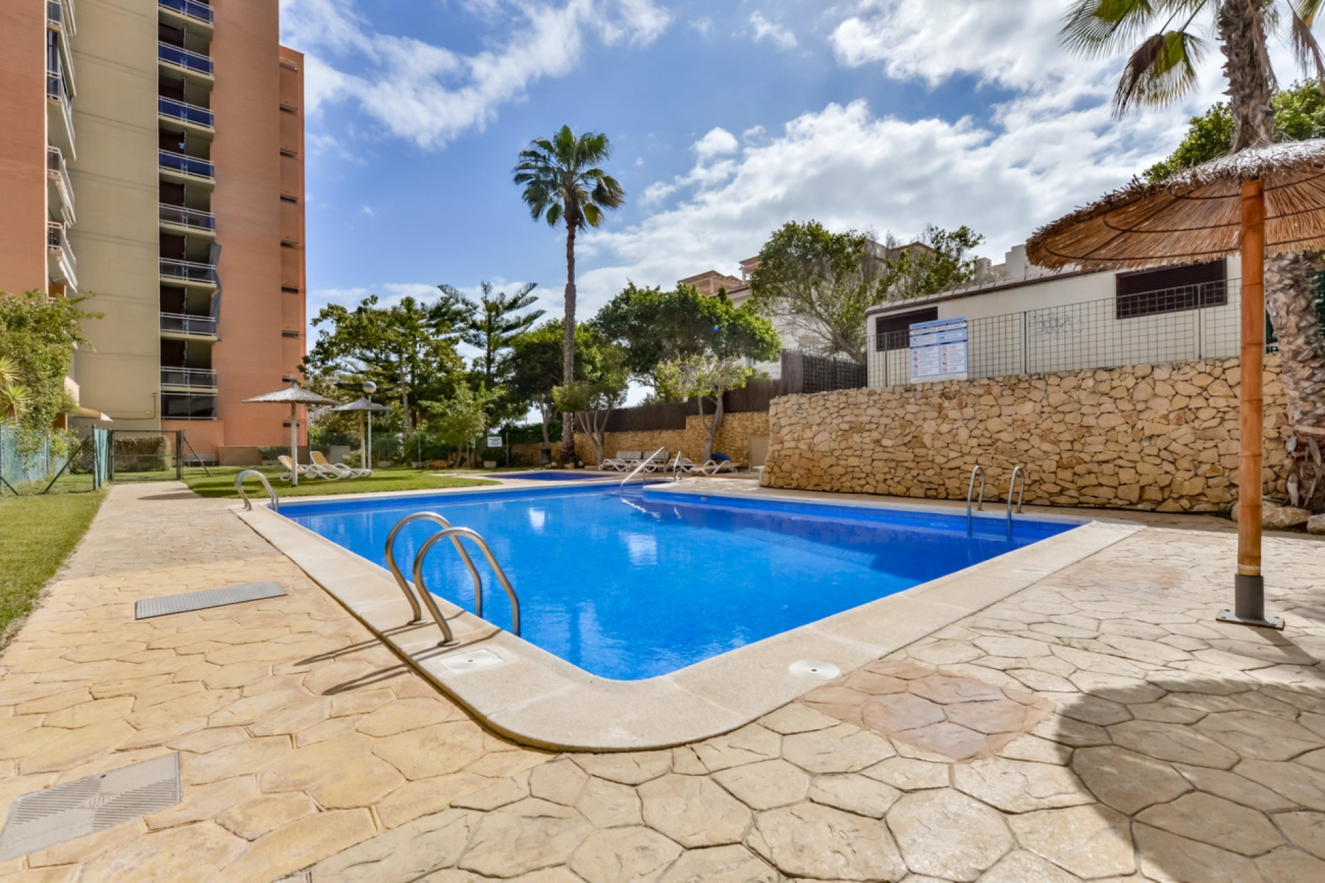 Återförsäljning - Apartment -
Villajoyosa - La Cala