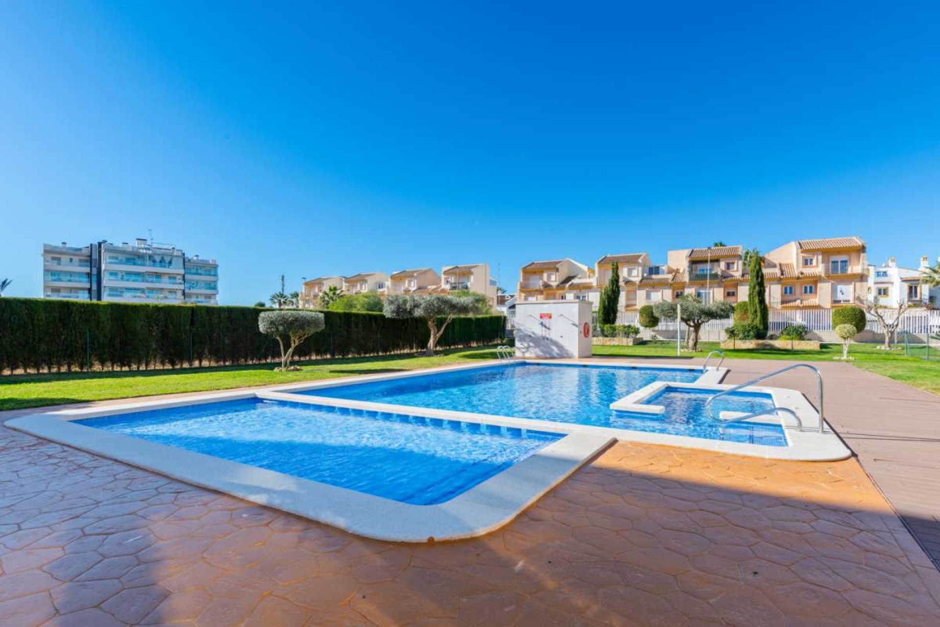 Återförsäljning - Apartment -
Villamartin - Costa Blanca