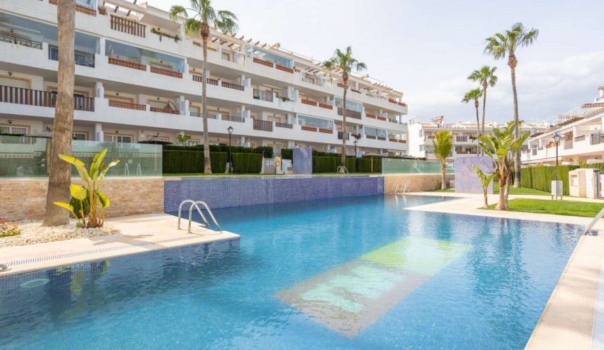 Återförsäljning - Apartment -
Villamartin - Costa Blanca