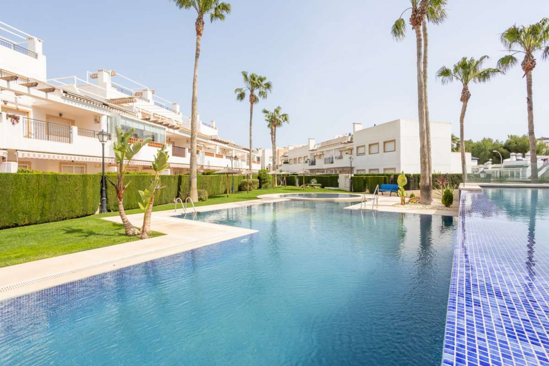 Återförsäljning - Apartment -
Villamartin - Costa Blanca