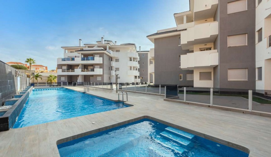 Återförsäljning - Apartment -
Villamartin - Costa Blanca